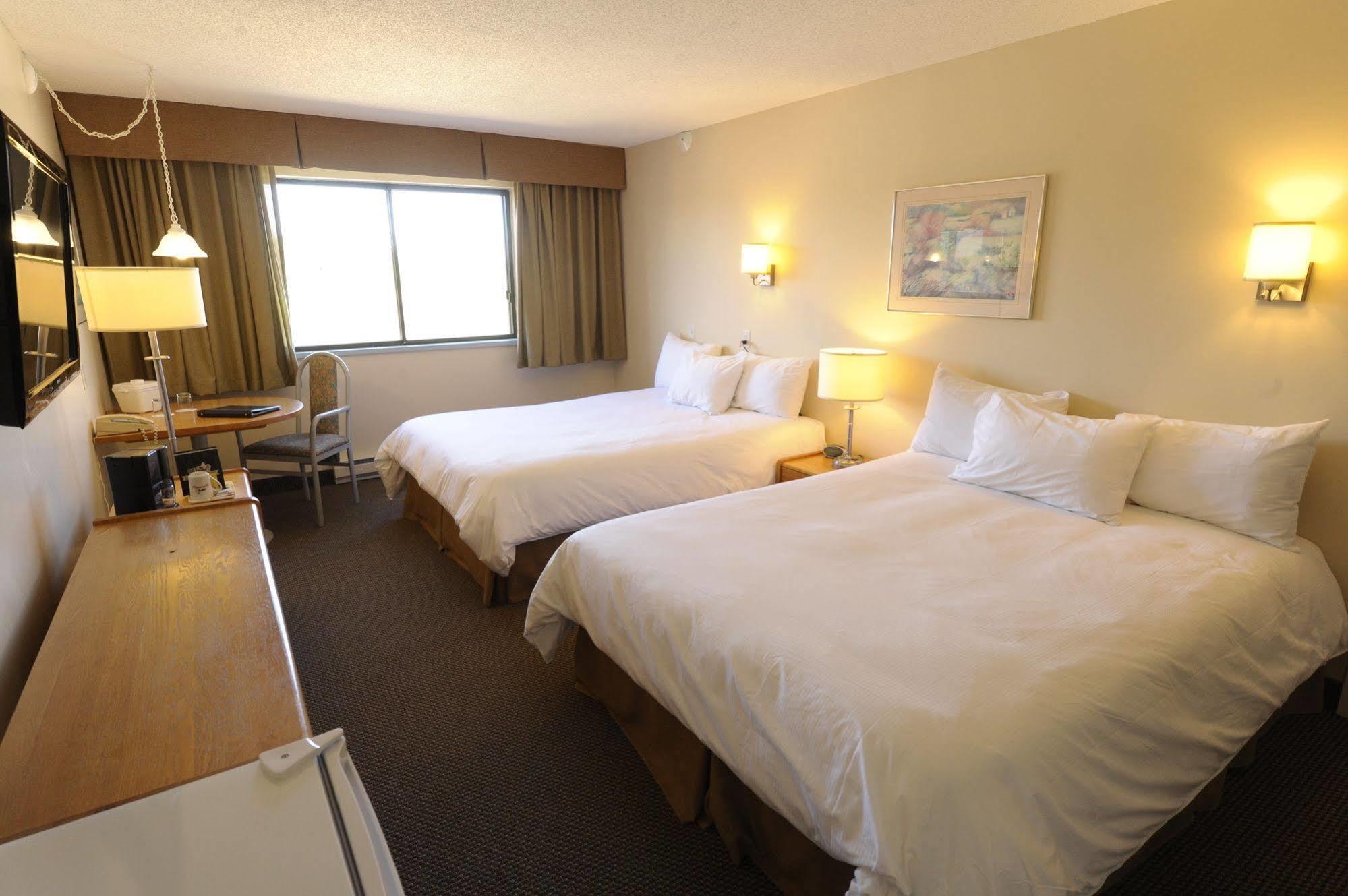 Chateau Hotel Roberval