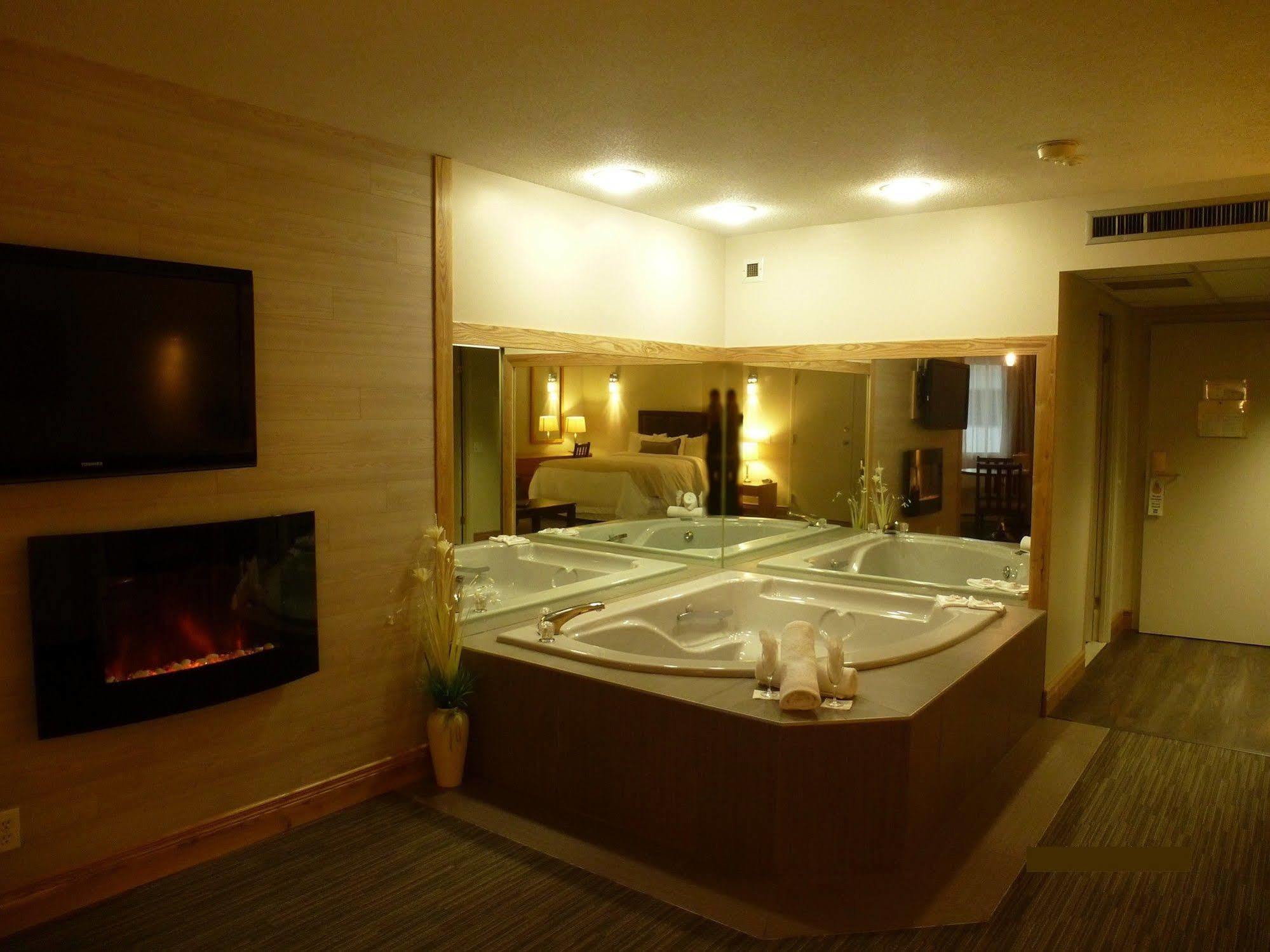Chateau Hotel Roberval